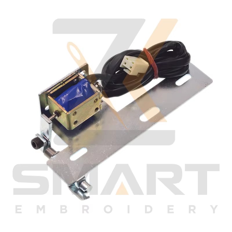 Original SWF Upper Thread Lock Device Drive Ass'y cu părți de mașină de îmbrăcăminte solenoidă A1103SWF01